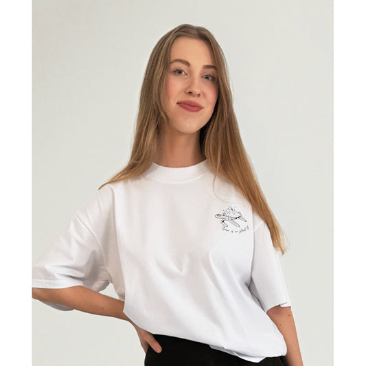There is no planet B - Oversized T-Shirt